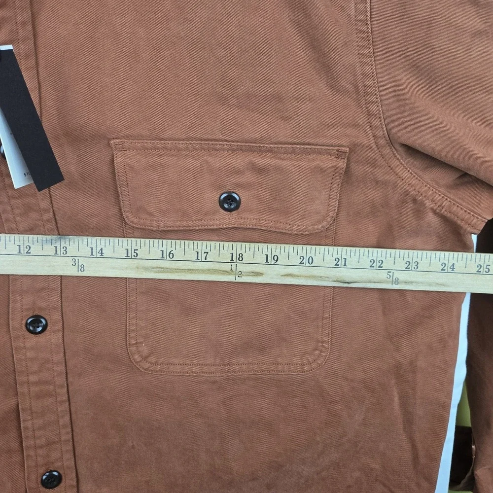Banana Republic please look